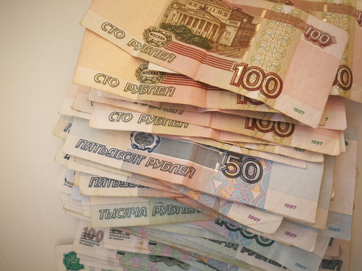 Накопились долги по ЖКХ? Можно ли за это отключать услуги?