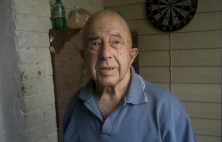 Ольман в своей комнате в коммунальной квартиреФото: Полина Ефимова