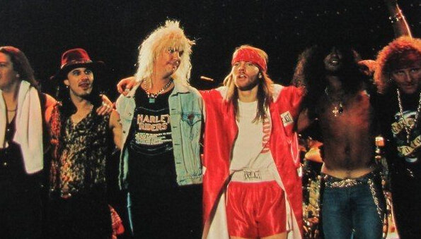 Guns N' Roses во время своего последнего выступления времен Use Your Illussion,Буэнос-Айрес, 1993 год