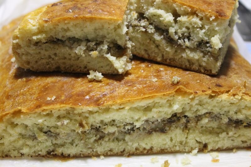 вот он! предательски быстро кончившийся пирог с рыбой! негодяй...