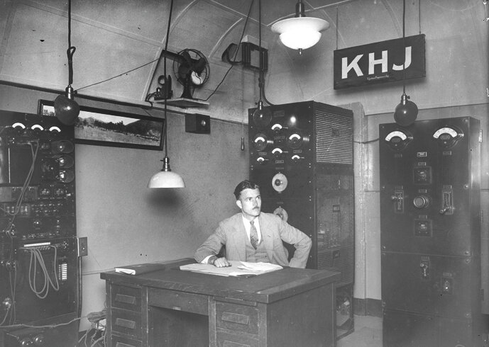 Аппаратное помещение радиовещательной станции, 1927 год