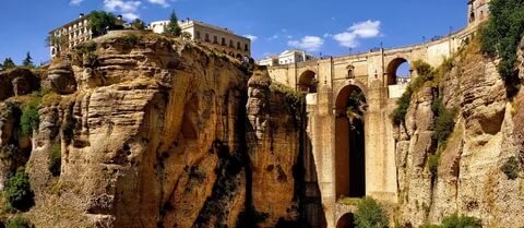 Plustravelspainandportugal.com