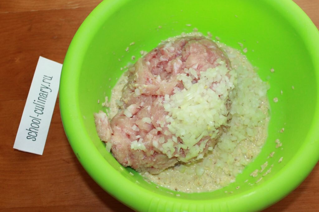 Фарш с овсяными хлопьями рецепт. Фарш и хлопья картофельные