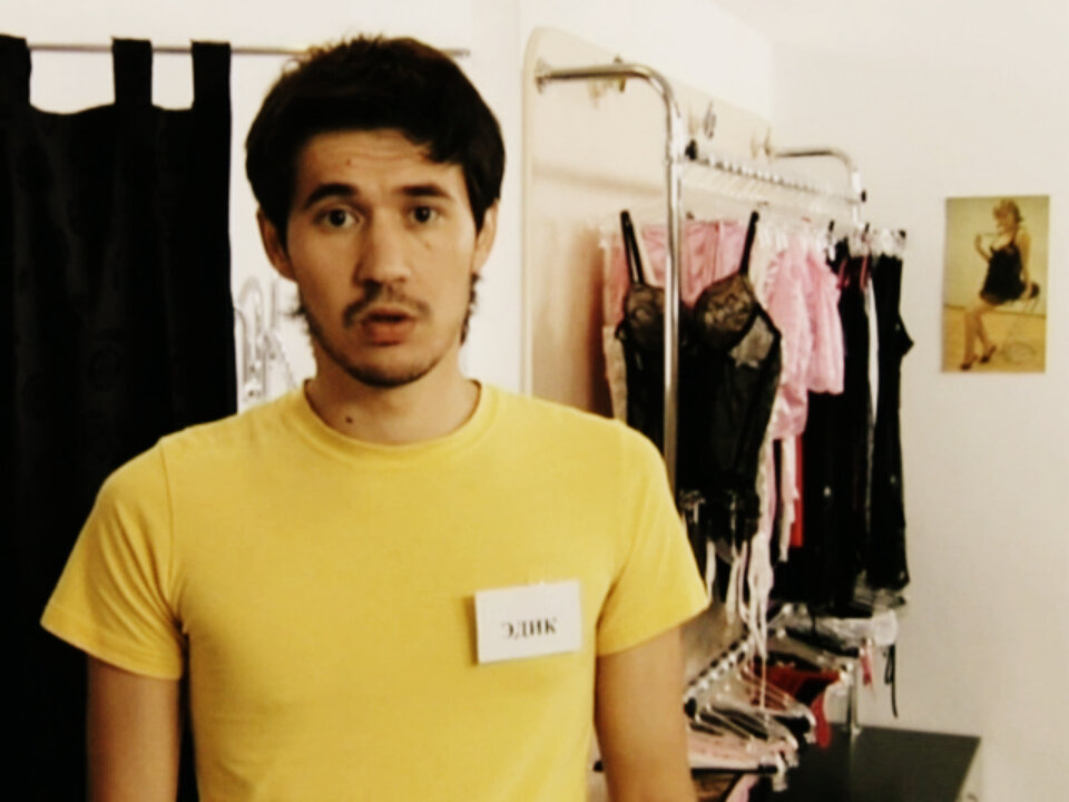 Станислав Тляшев в сериале "Реальные пацаны" (источник фото: kinozon.tv)