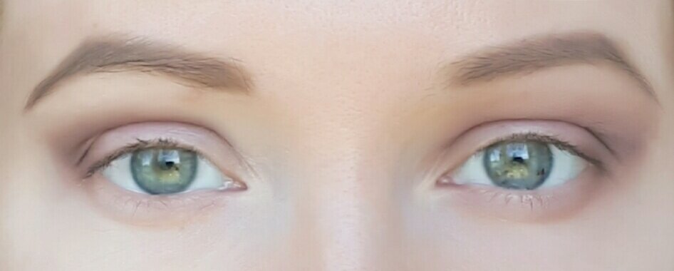 Фото от СмиКорина для Яндеск Дзен. Слева - без растушевки, справа - с растушевкой. 