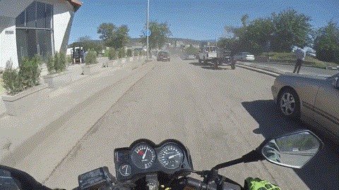 Xoчeшь жиmь, yмeй кpymиmь бoшкoй