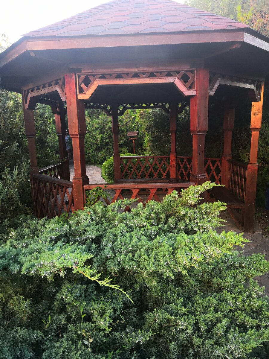 Деревянная беседка