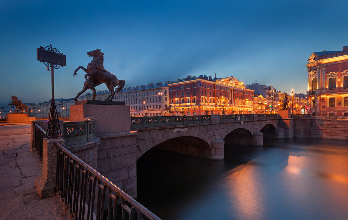 Мосты с скульптурами
