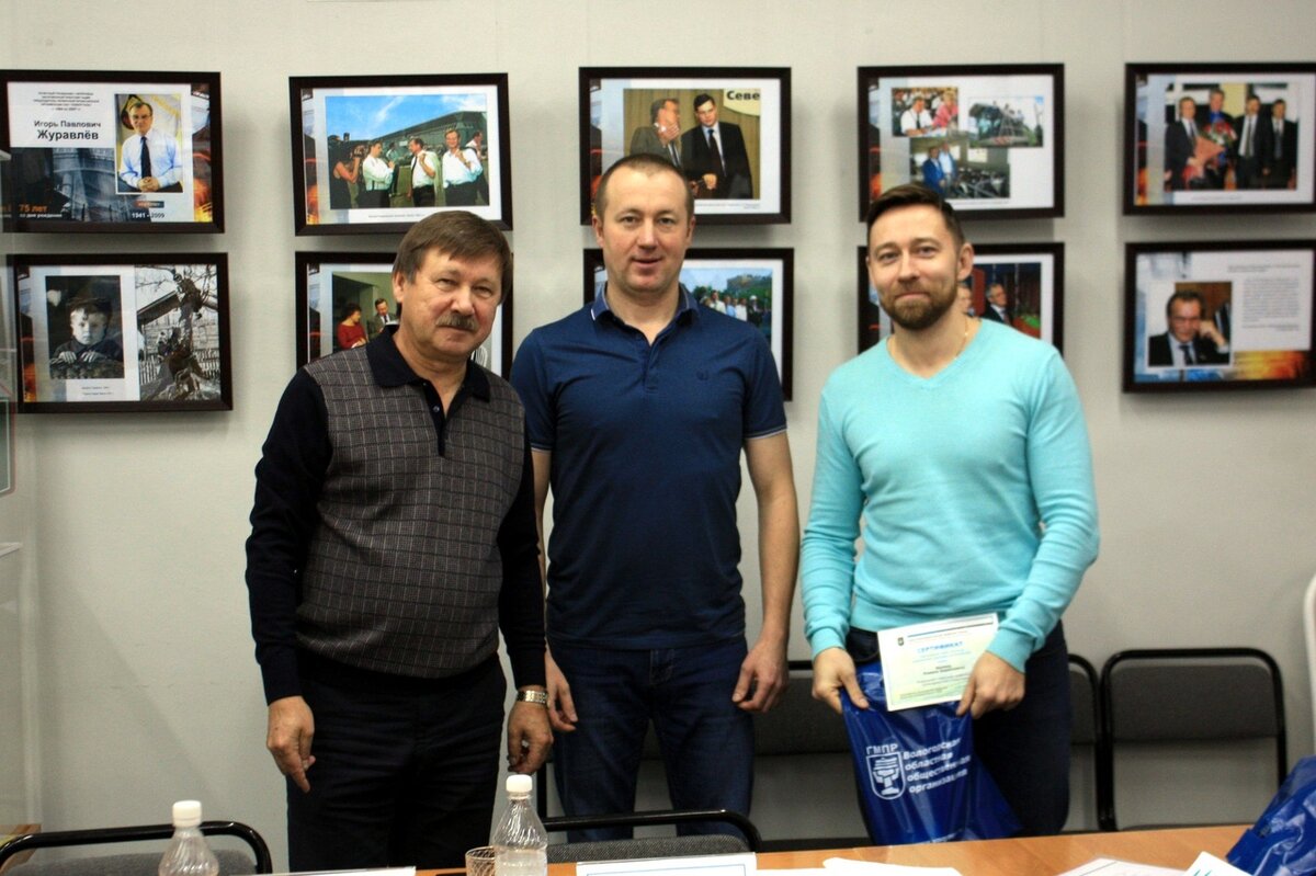 В цехе № 1 пост председателя делегаты конференции доверили мастеру Роману Белому (на фото справа). В 2017 году он прошел учебу для профгрупоргов.