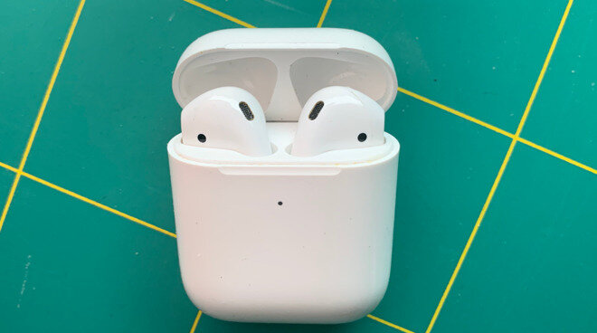 AirPods