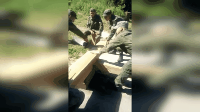 Так и не смог понять, зачем раскачивать?