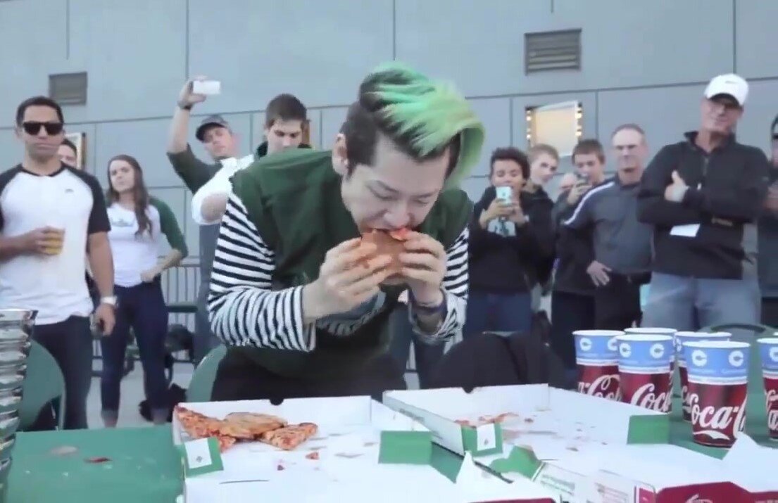 2 пиццы за 2 мин.