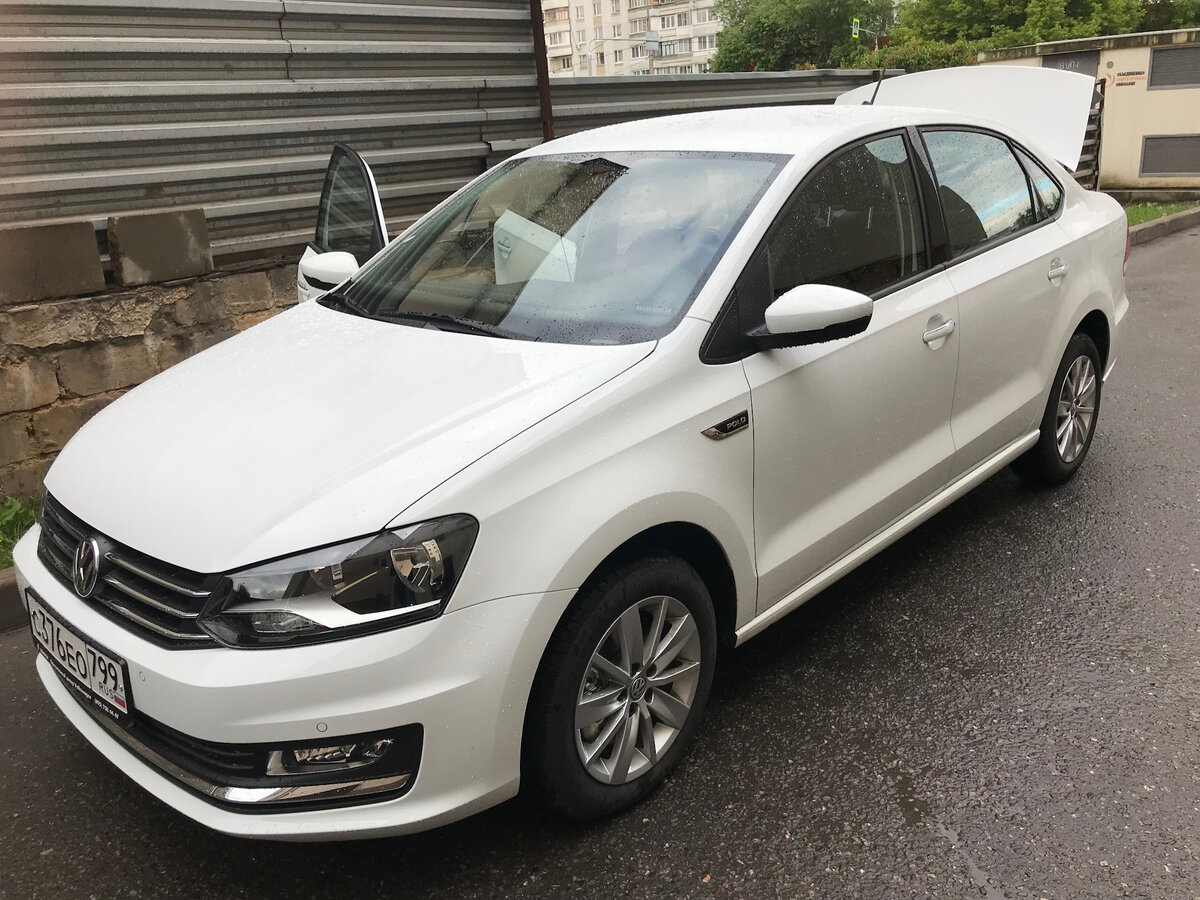 Volkswagen POLO SEDAN в комплектации 