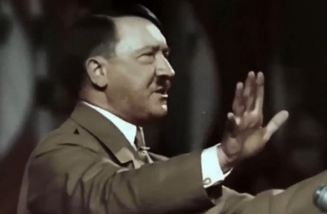 Адольф Гитлер