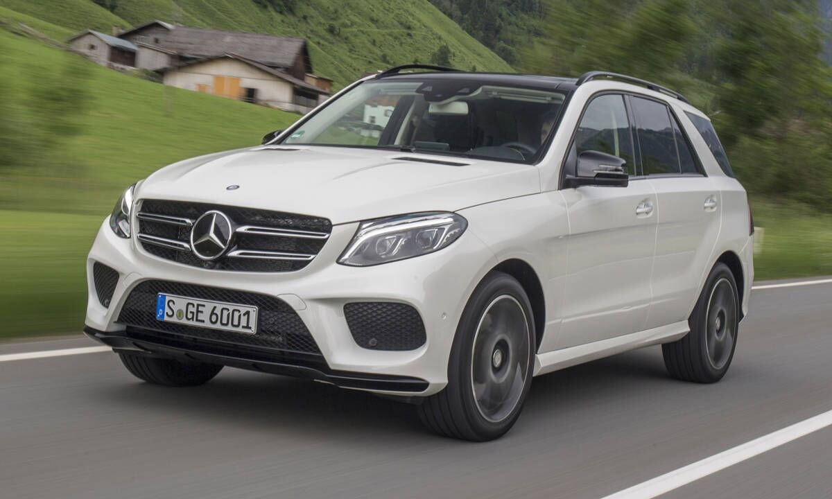 Кроссовер Mercedes-Benz GLE Фото: krossovery.info