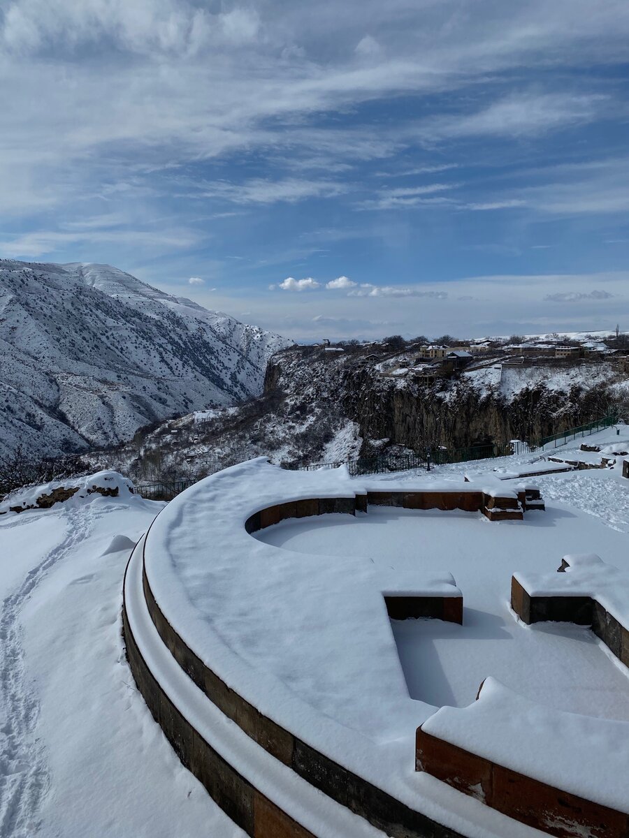 Храм в Гарни