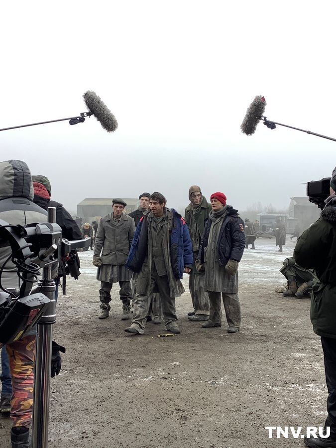 Несмотря на это, 27-летний летчик и его соратники были осуждены военным трибуналом и помещены в фильтрационный лагерь. В сентябре 1945 года Девятаева нашёл Сергей Королёв, руководивший советской программой по освоению немецкой ракетной техники, и вызвал его на Пенемюнде. Здесь Девятаев показал советским специалистам места производства и старта ракет. Позднее Девятаеву было присвоено звание Героя Советского Союза.
