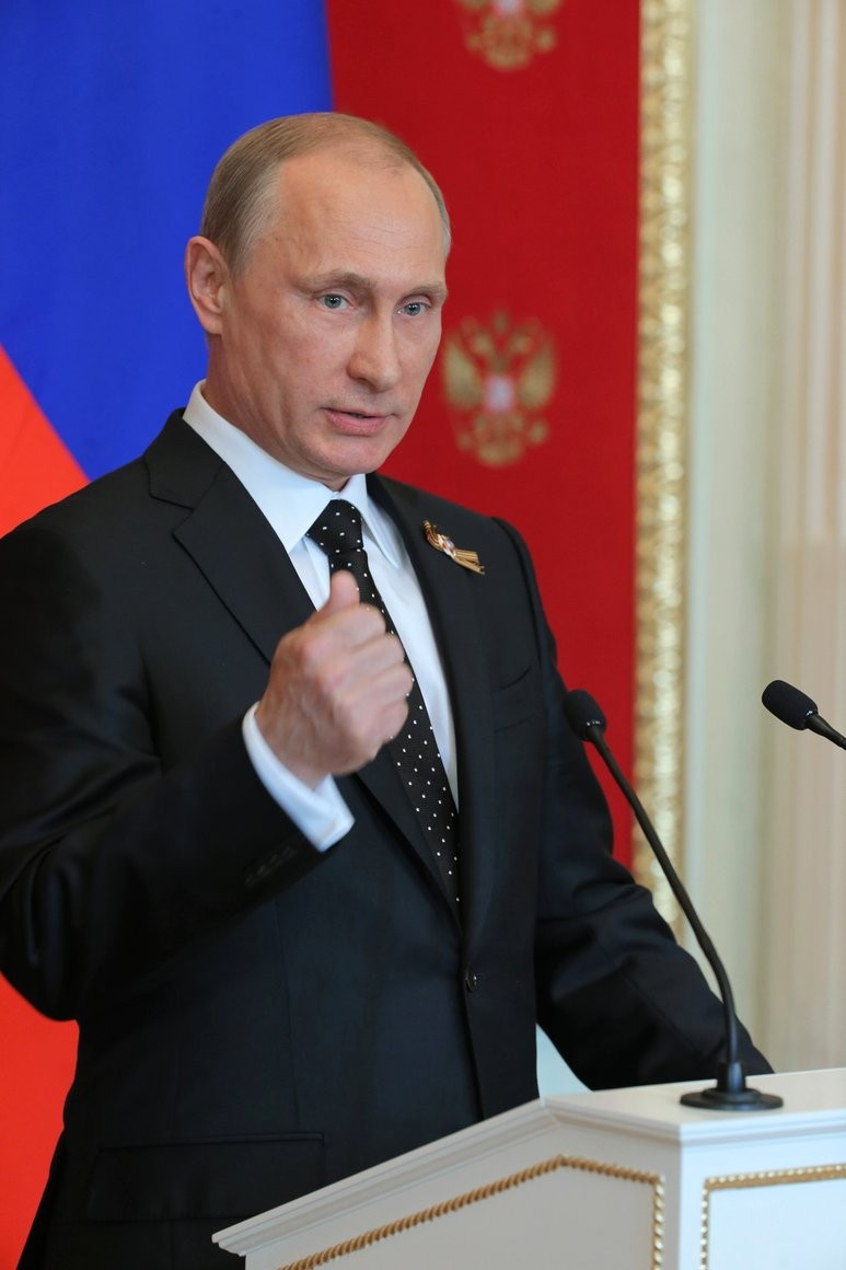 http://static.kremlin.ru/media/events/photos/big2x/aLP90S6DjyXkIAS1VNt1ccWXUyAhX5IS.jpg