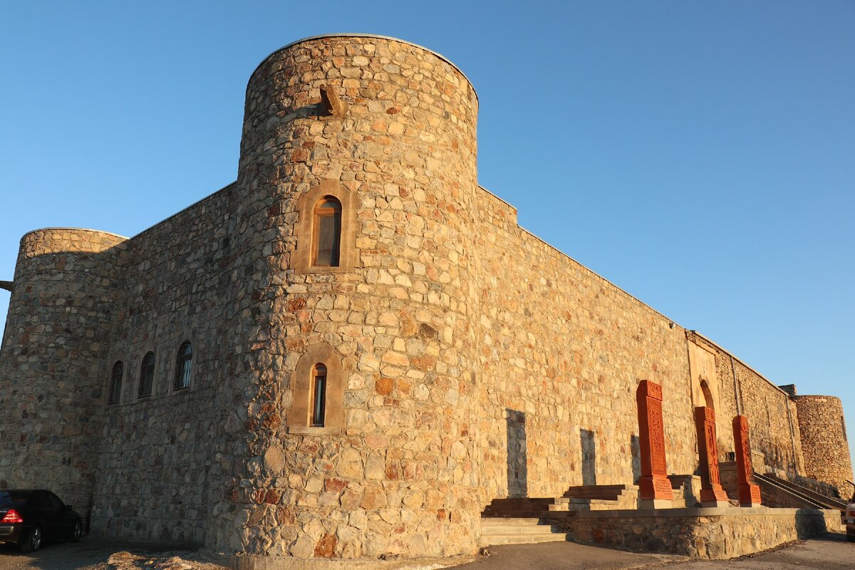 Удивительный монастырь Хор Вирап в Армении и лучший в мире вид на Арарат