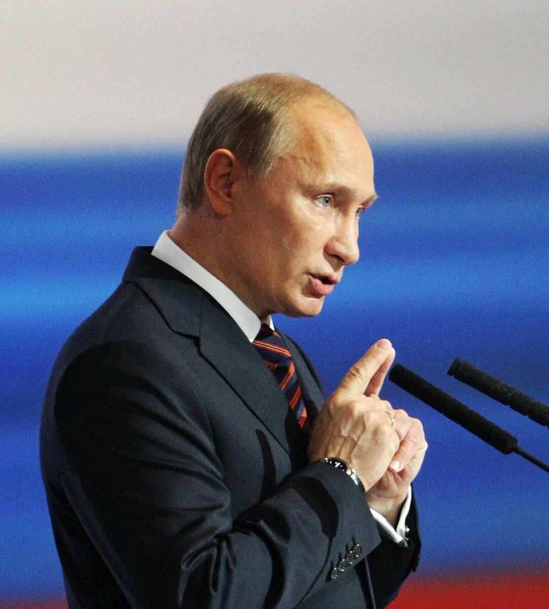 Путин Владимир.