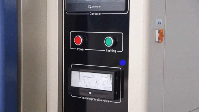 в таком устройстве создается центрифуга с частичками мелкой пыли. Источник: https://www.youtube.com/watch?v=X7xi6Ygw7Io