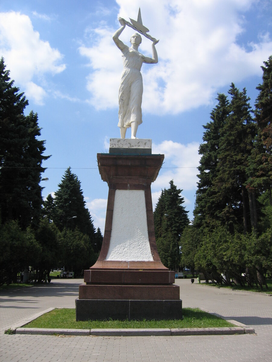 Скульптура "Водный путь" 