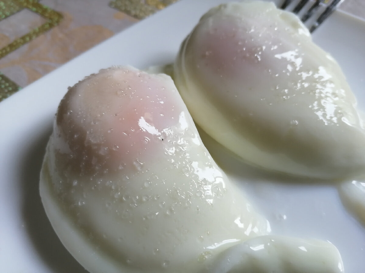 Яйцо-пашот в микроволновке. Фото Светы Давыдовой