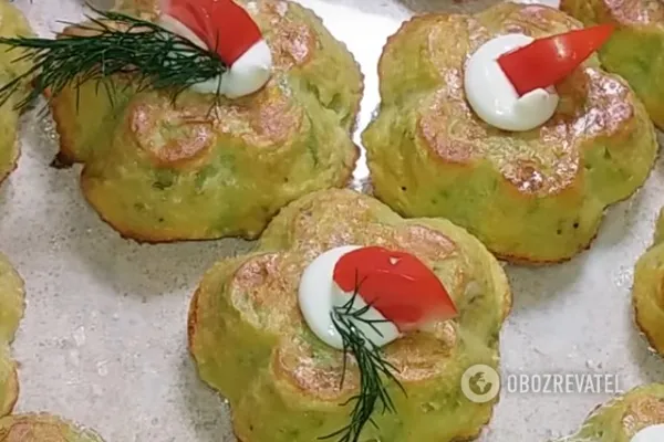 Украшенные кексы из кабачков