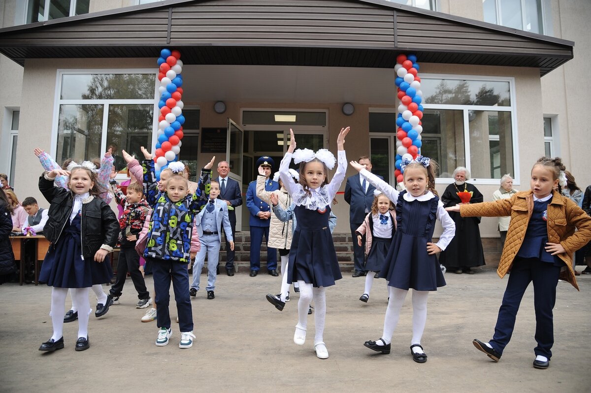 Школа 15 Быково. Школа 1 сентября. Школа 15 Быково младшая. Раменский городской округ Быково школа 15.