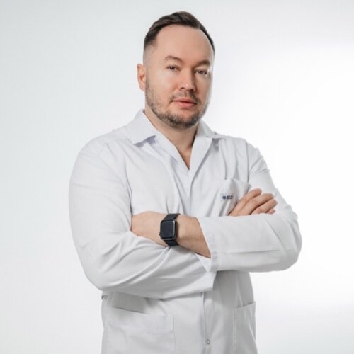 Дирксен Петр Викторович, пластический хирург клиники "АвисМед".