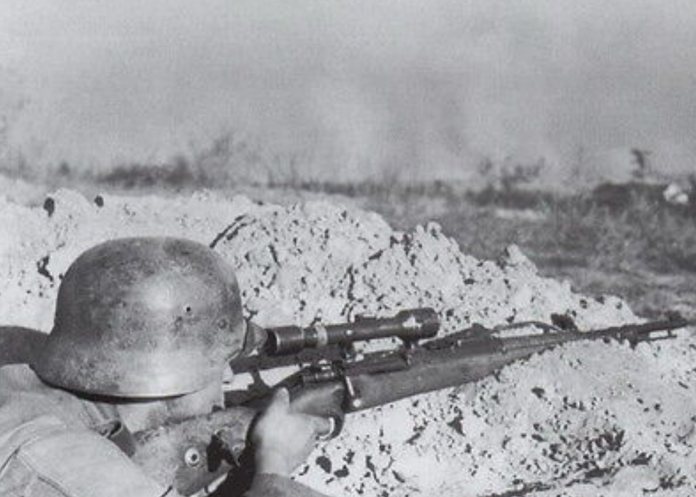 Снайперы вермахта. Немецкий снайпер 1941. Снайперы Германии второй мировой войны. Вермахт ВОВ снайпер. Немецкий снайпер Великой Отечественной