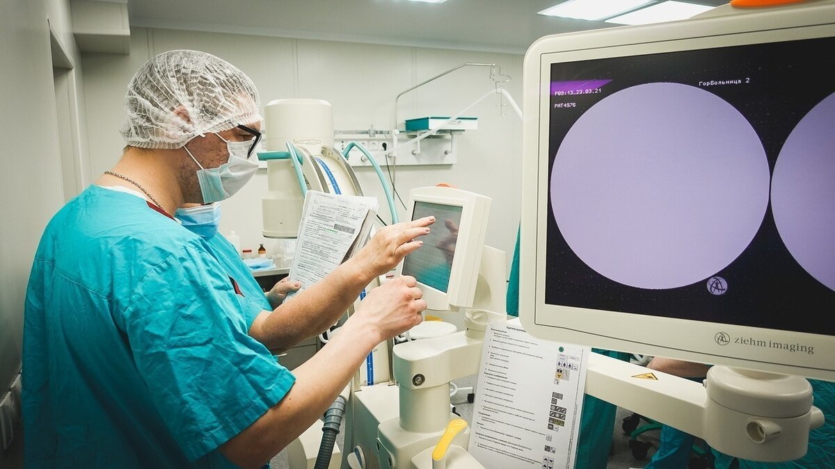     Ученые из университета имени Лобачевского в Нижнем Новгороде выяснили, как изменения в регуляции генов влияют на инфаркт миокарда в молодом возрасте. Открытием поделился исполняющий обязанности ректора ННГУ им. Лобачевского Олег Трофимов.