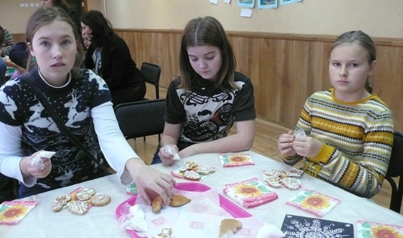 

Дети Обнинской свободной школы готовятся к благотворительному базару – вырученные за хэнд-мейд деньги пойдут в «Хоспис-детям»
