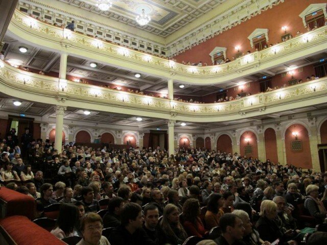 Дк солдатова фото зала Ксения Собчак и Леонид Парфенов в ДК Солдатова в Перми starcom68 Дзен