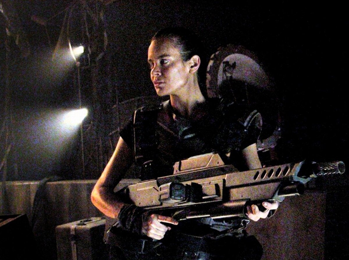 звёздный десант 2 герой федерации. звездный десант герои. звездный десант герои. келли карлсон звездный десант 2. дениз ричардс звездный десант.