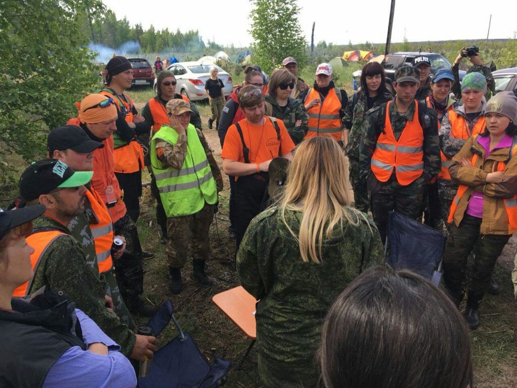 Форма волонтеров. Волонтерские сборы. Квест гуманитарка. Сбор добровольцев. Сбор добровольцев на украину в г.