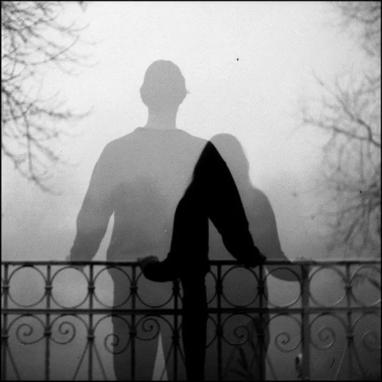 Зачастую  в такой ситуации вы попадаете в маятник, который раскачивает вас  изнутри, от надежды и желания быть вместе, все простить, до намерения  разорвать все, что связывало с человеком, забыть его, вычеркнуть из  жизни.