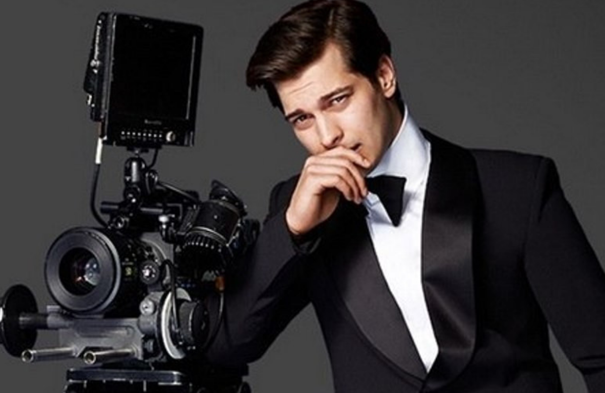 На фото турецкий актер Чагатай Улусой