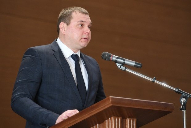 Максим Боровков пожаловался, что в месяц на каждого судью Арбитражного суда Татарстана приходится 101 дело. Фото tatarstan.ru