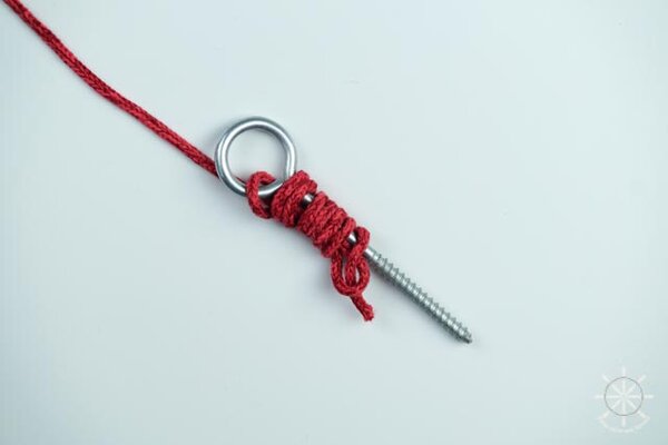 Как вязать ступенчатый узел - шаг 7