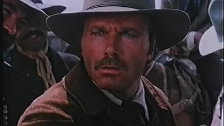 Франко Неро в дилогии "Красные колокола" (1982)