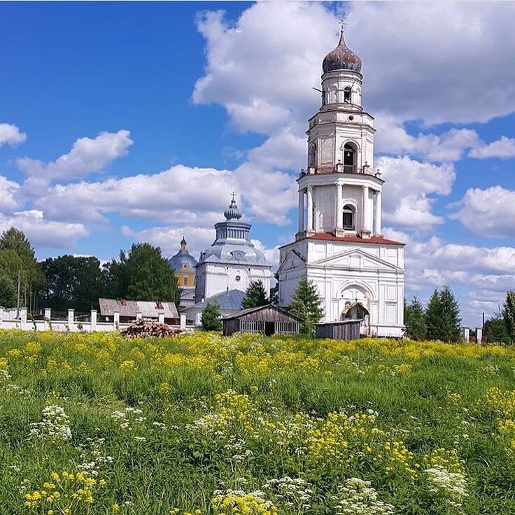На пути в село с реки