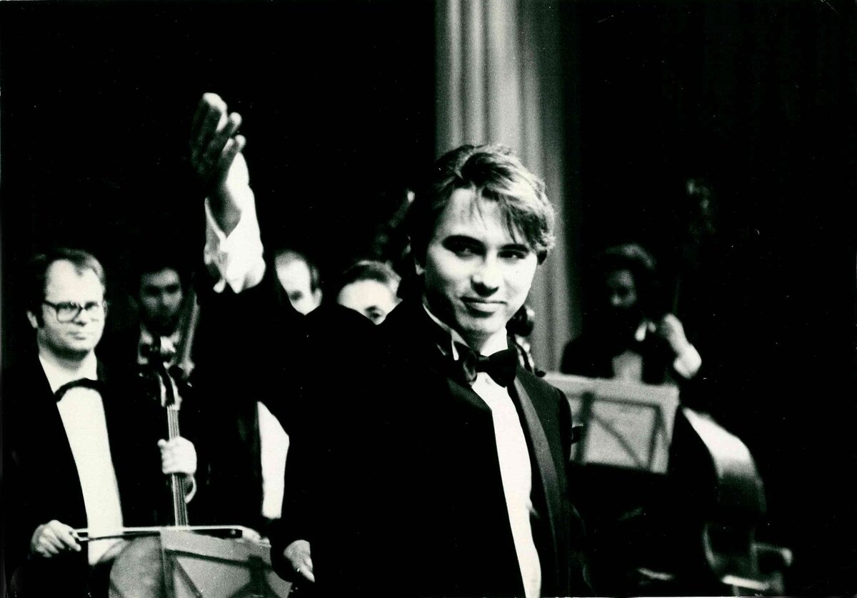 Дмитрий Хворостовский - начало карьеры