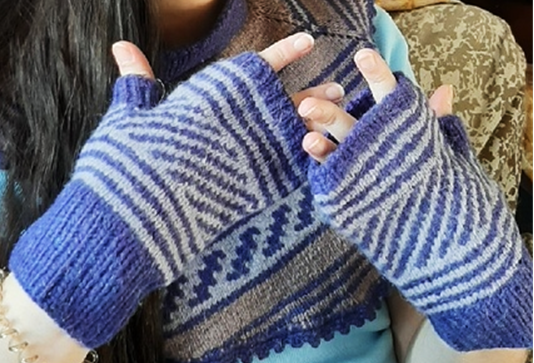 Фото 1 (от автора). Митенки с диагональным жаккардом. Обзорный вид.