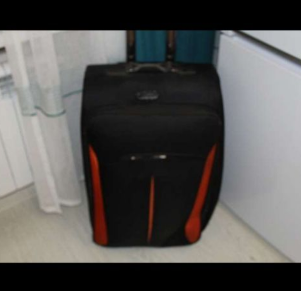 У него был ещё и помятый бок... 