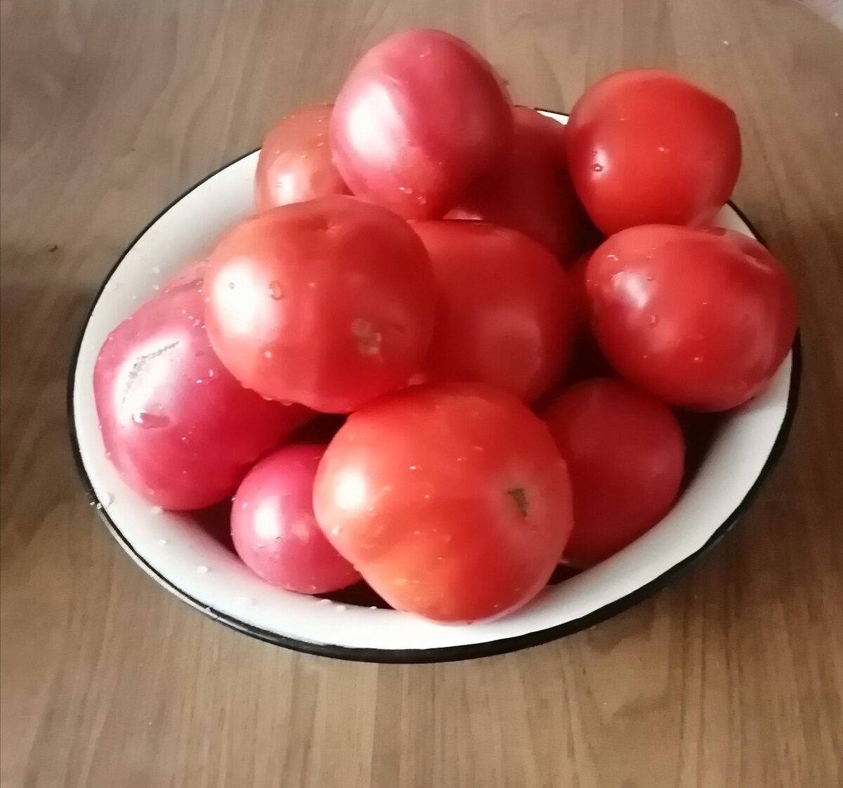 Помидоры для приготовления томатной пасты. 