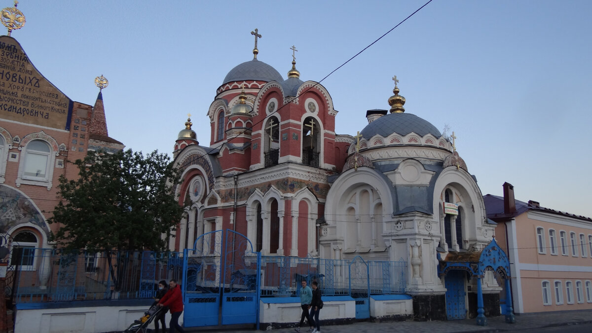 Великокняжеская церковь и дом призрения в Ельце