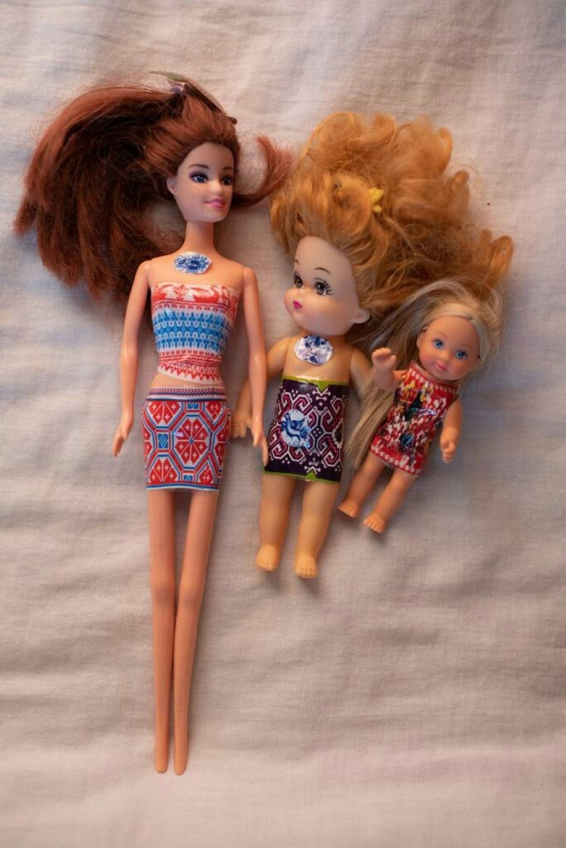 наряды для куколок из термонаклеек для пасхальных яиц