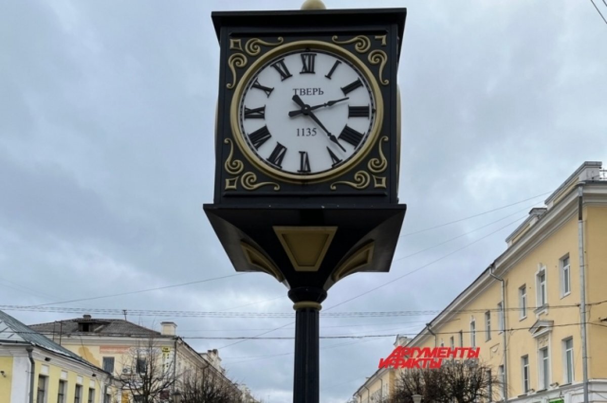    Улицу Трёхсвятскую в Твери вымостят гранитом, из-за этого задержали ремонт