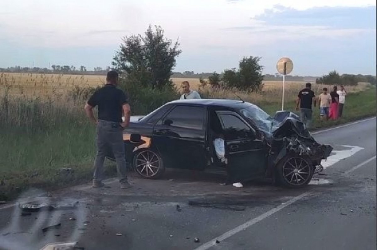    В Ростовской области в ДТП погибли 8 человек, в том числе 4 детей